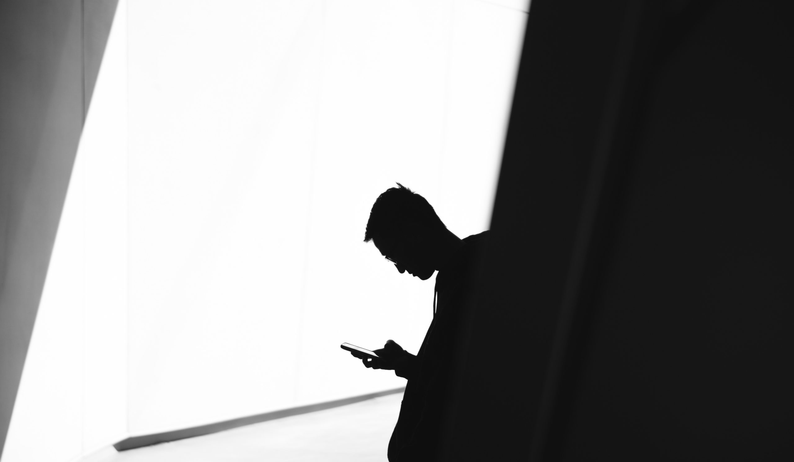Do we sacrifice privacy in self-sovereign identity implementations?
